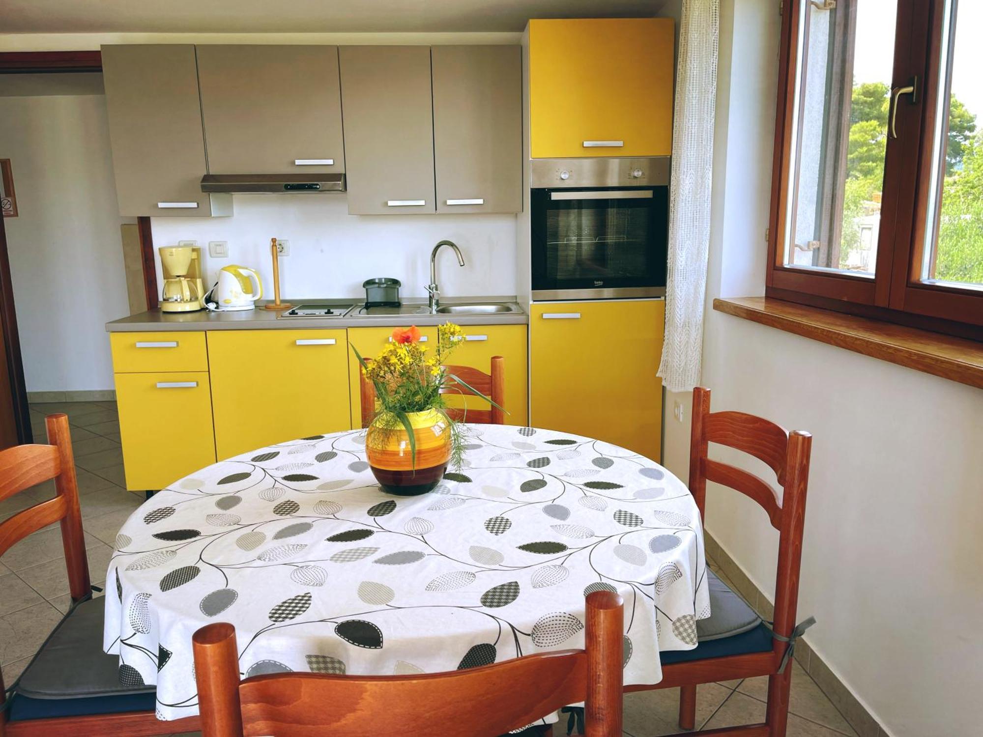 Apartments Kordic Вис Екстериор снимка