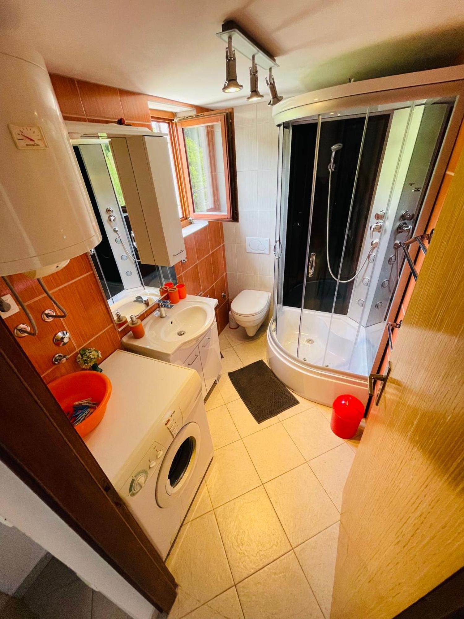 Apartments Kordic Вис Екстериор снимка