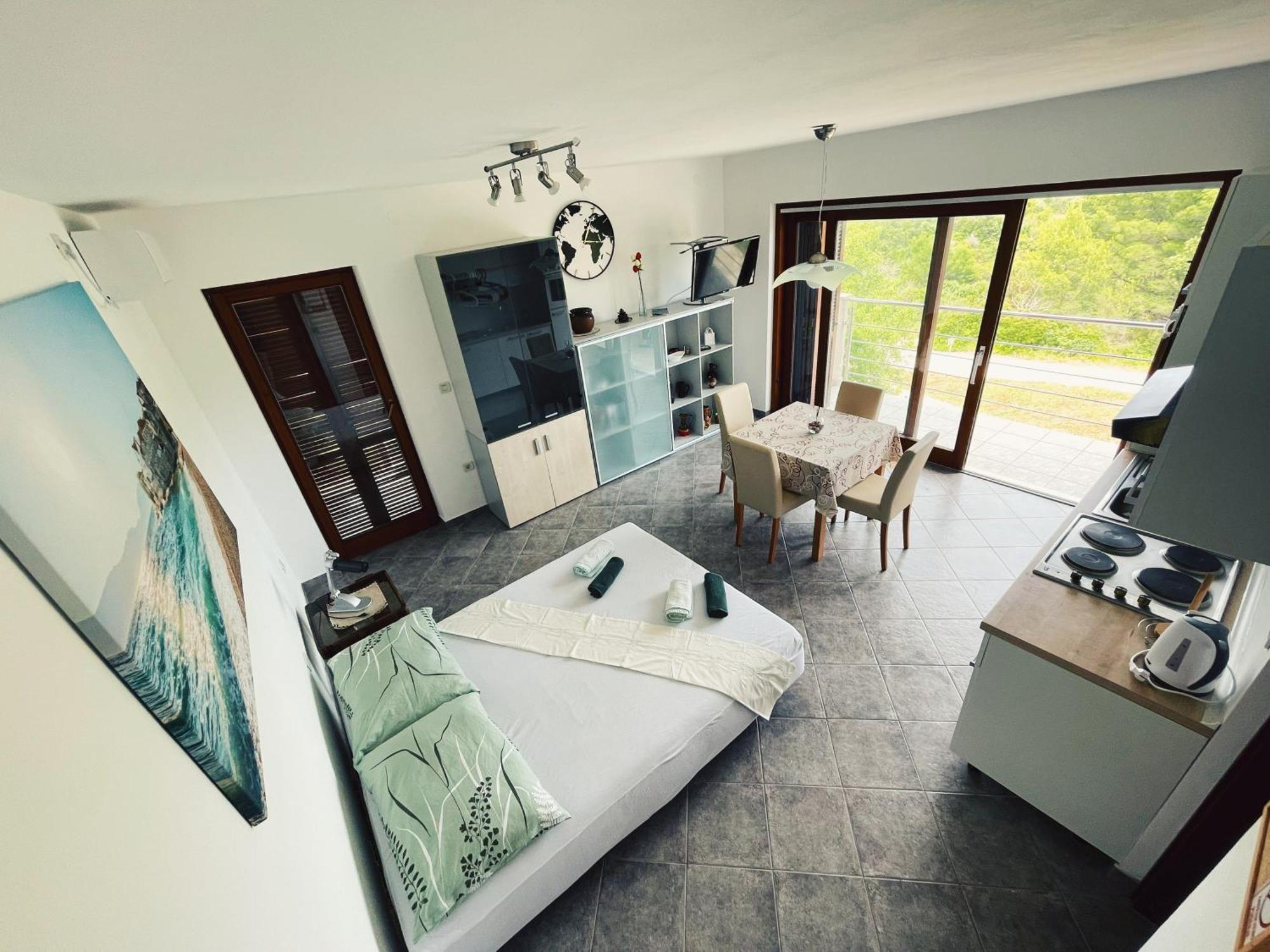 Apartments Kordic Вис Екстериор снимка