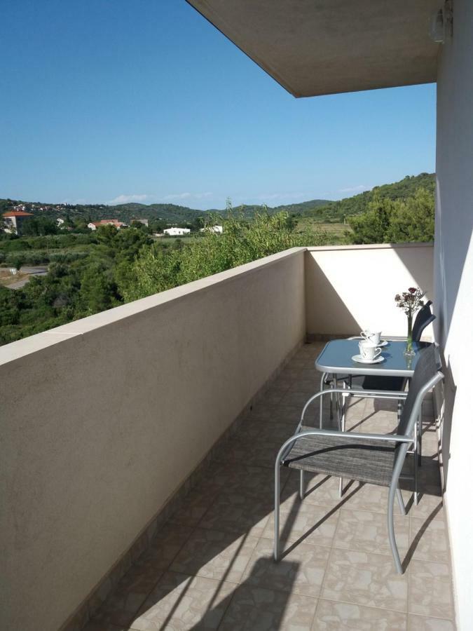 Apartments Kordic Вис Екстериор снимка